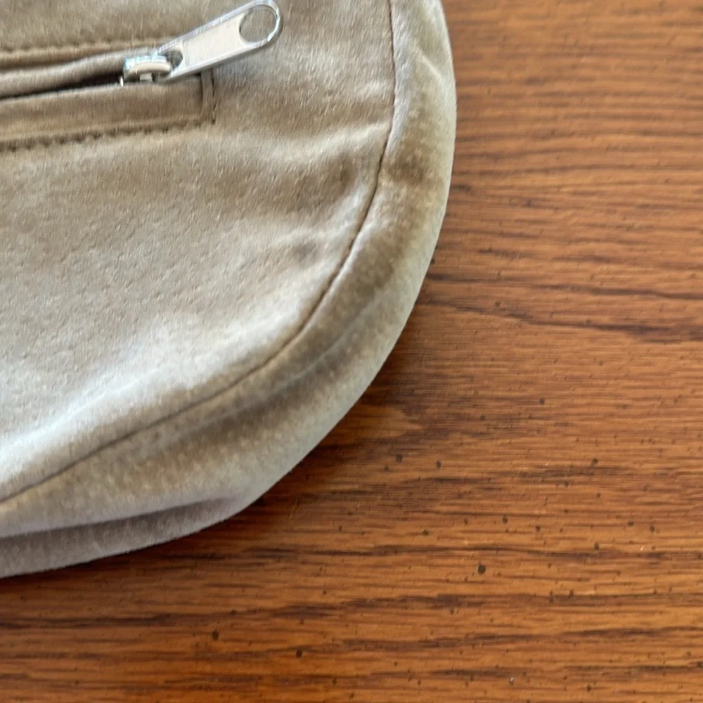 Wilsons leather maxima shoulder bag
